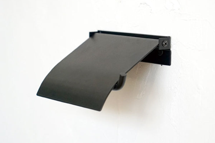AXCIS アクシス ペーパーホルダー flap フラップ アイアン HS3047 1連 シングル トイレットペーパーホルダーカバー アイアン DIY 日曜大工 リフォーム 鉄製 ブラック トイレ収納 スリム コンパクト ストック 高級感