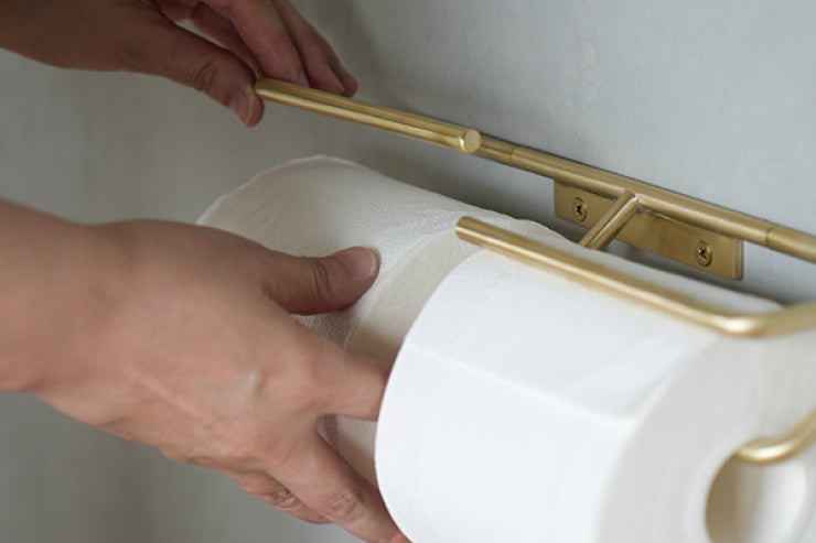 AXCIS アクシス ペーパーホルダー KT ブラス L2220 L2221 1連 2連 シングル ダブル トイレットペーパーホルダーカバー 真鍮 DIY 日曜大工 リフォーム 真鍮製 ゴールド トイレ収納 すき間収納 省スペース スリム コンパクト ストック 高級感 新生活 シンプル おしゃれ かわいい 北欧