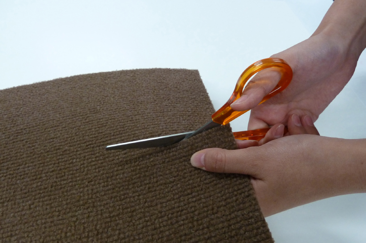 おくだけ吸着 はっ水 吸着マット 30×30cm 8枚入り 1セット 薄さ4mm ペットマット 日本製 国産 カット可 床暖房対応 洗濯OK タイルカーペット ラグ マット 床保護 滑り止めマット