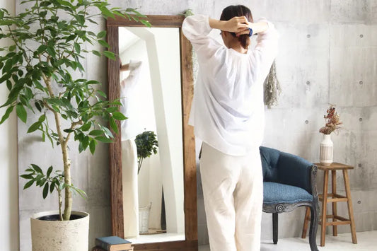 Table pliante MT-6866 Largeur 105 cm Profondeur 55 cm Hauteur 32 (7) cm Table centrale pliante Table en bois marron naturel Fer massif Table de café rétro Table en bois Moderne Scandinave Élégant Mignon Industriel