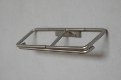 AXCIS アクシス ペーパーホルダー KT ステンレス L2222 L2223 1連 2連 シングル ダブル トイレットペーパーホルダーカバー SUS DIY 日曜大工 リフォーム ステンレス製 シルバー トイレ収納 すき間収納 省スペース スリム コンパクト ストック 高級感 新生活 シンプル 北欧